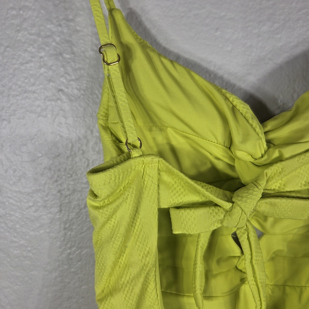 Becca Prima Camille Neon Swimsuit One Piece Size S/P Petite Twist Front V-Neck - Picture 7 of 15